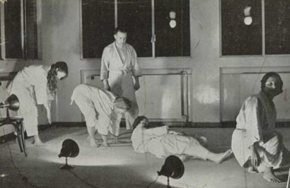 Forward Roll Sequence - Feldenkrais 1930s