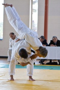 Karl Tamai about to "throw" Fran Vall in Ju No Kata