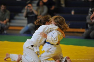 Grip fighting works in Newaza too